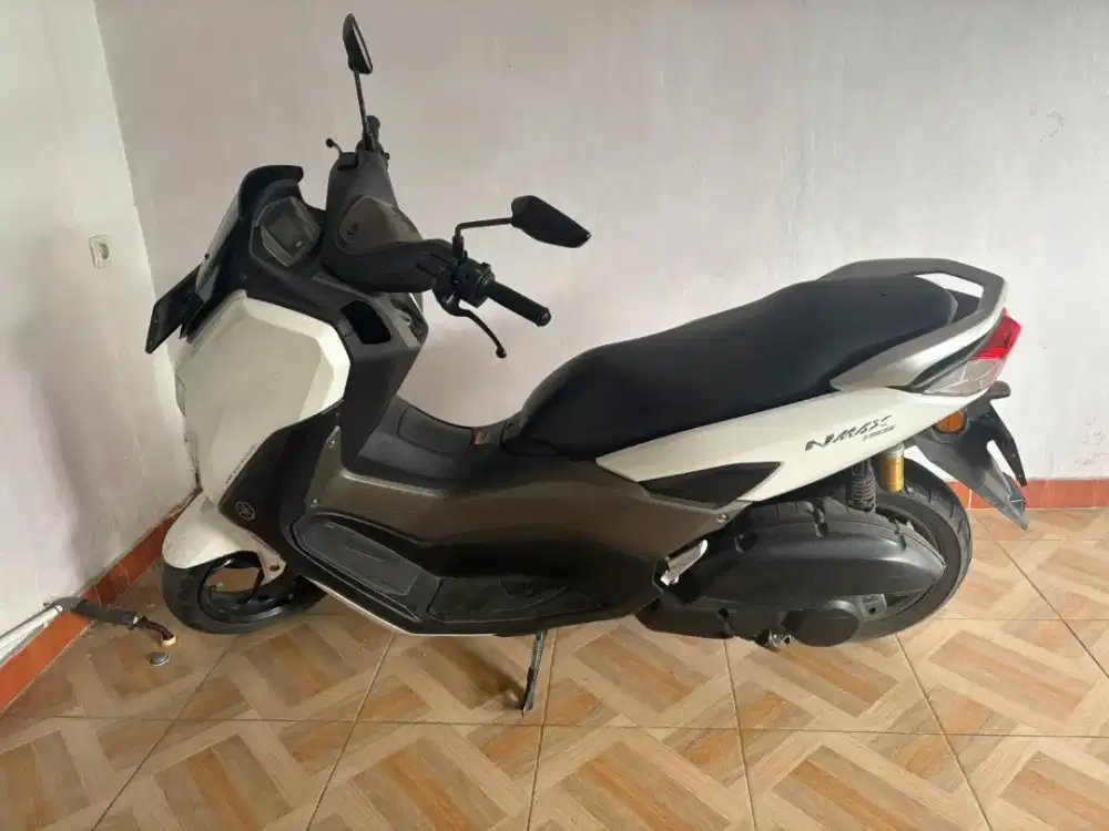 YAMAHA NMAX PUTIH 2020