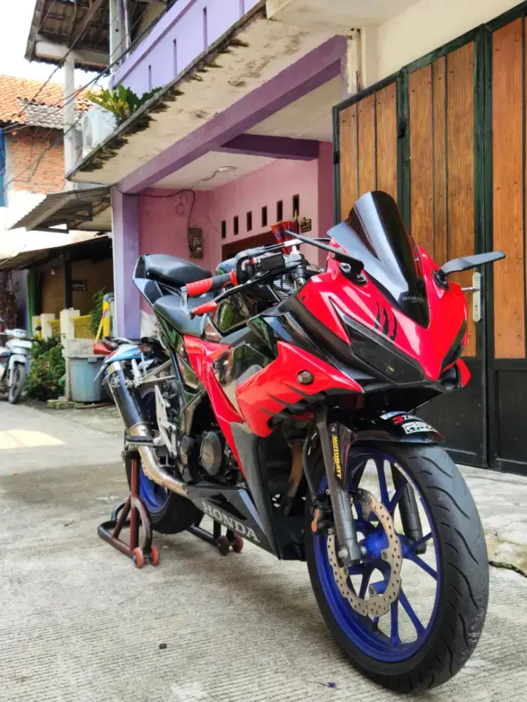 Honda CBR 150R K45N