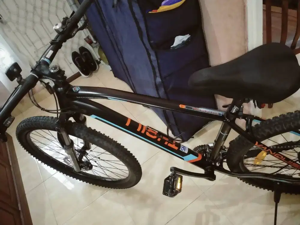 Sepeda gunung Thrill 27.5 Vanquish 1.0