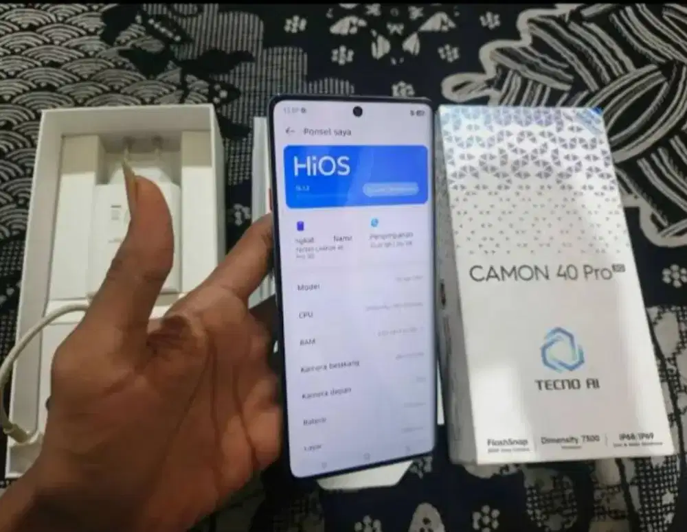 Tecno camon 40 pro 5 g ram8/256