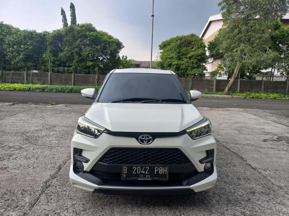 [MURAH DP 10J] Toyota Raize GR 1.0 AT 2021, Putih