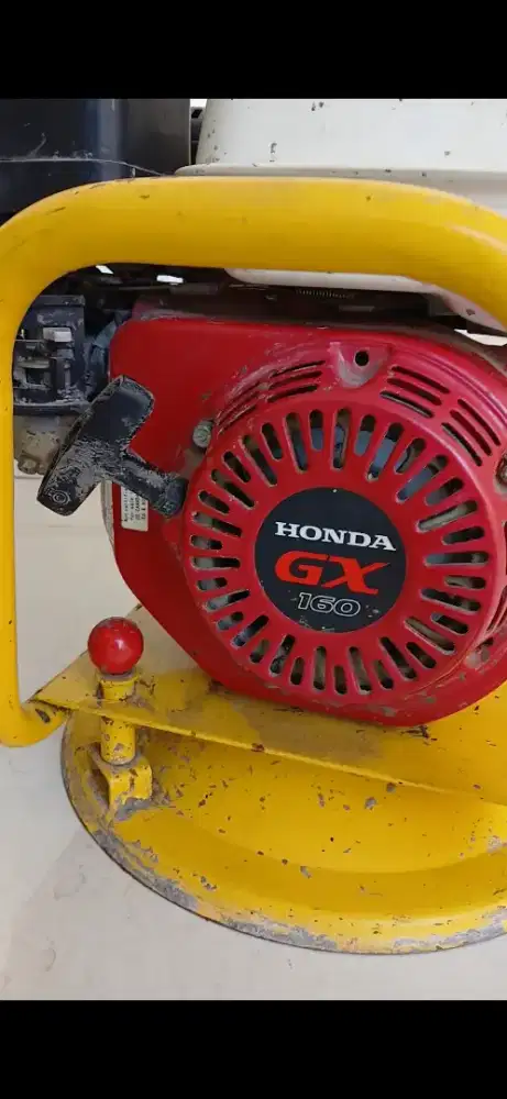 Vibrator honda gx 160 kondisi baik,pemadat beton, 3jt nego dikit