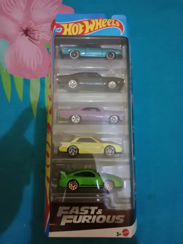 Hotwheels gift pack FAF