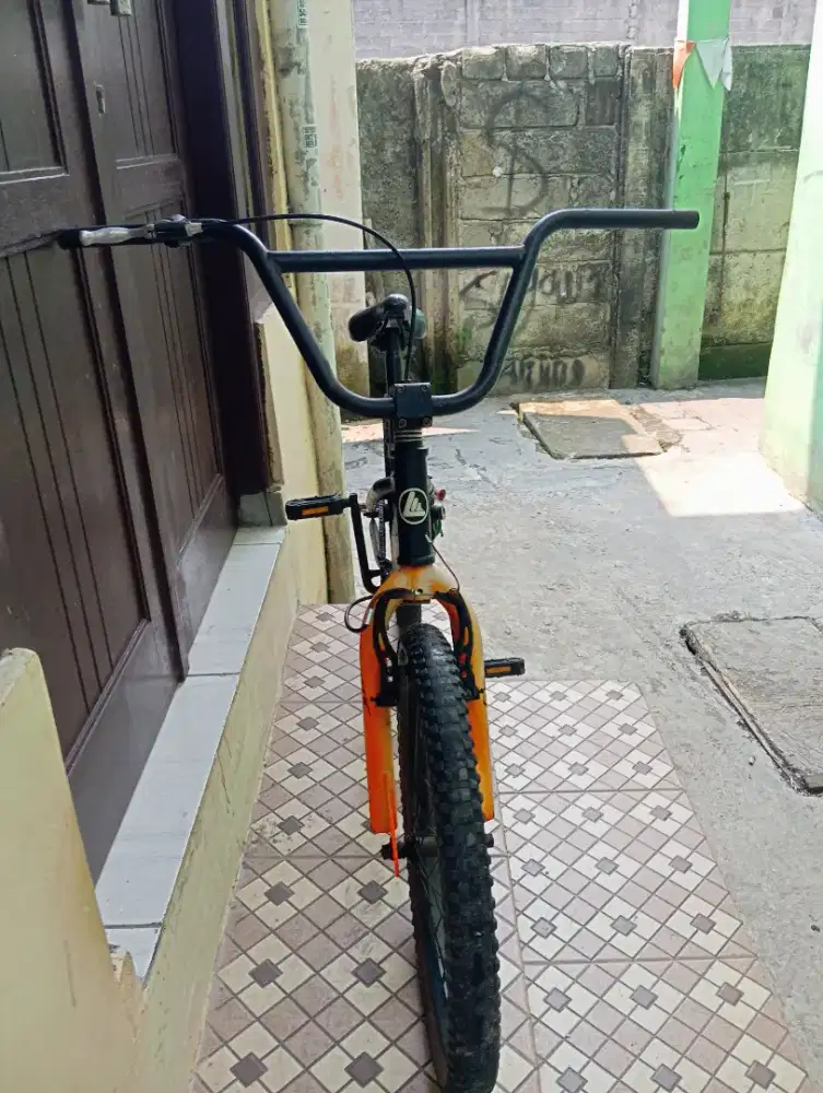 Di jual sepeda BMX