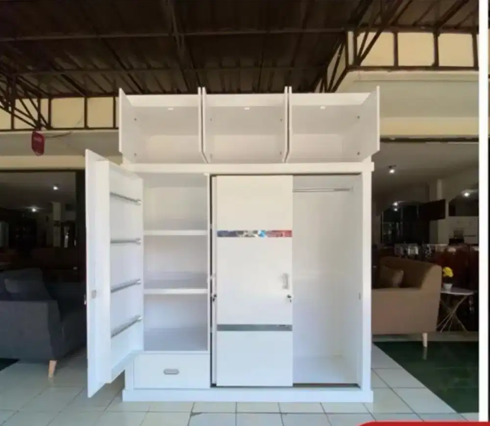 Lemari Bekas Modern Kekinian Multiplex Tebal