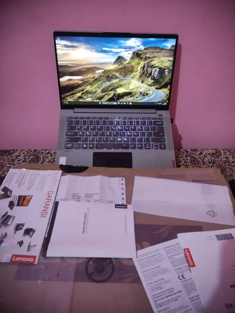 Lenovo Ideapad slim 5 Dual VGA