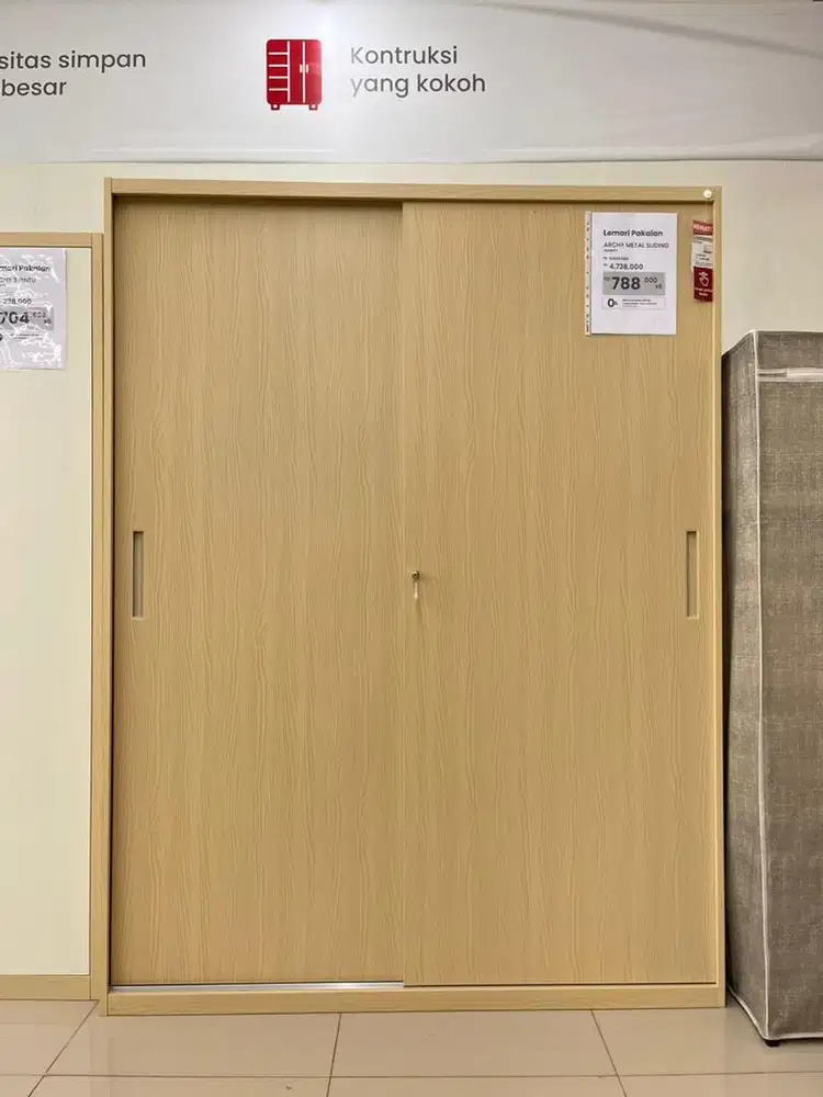 Lemari metal sliding