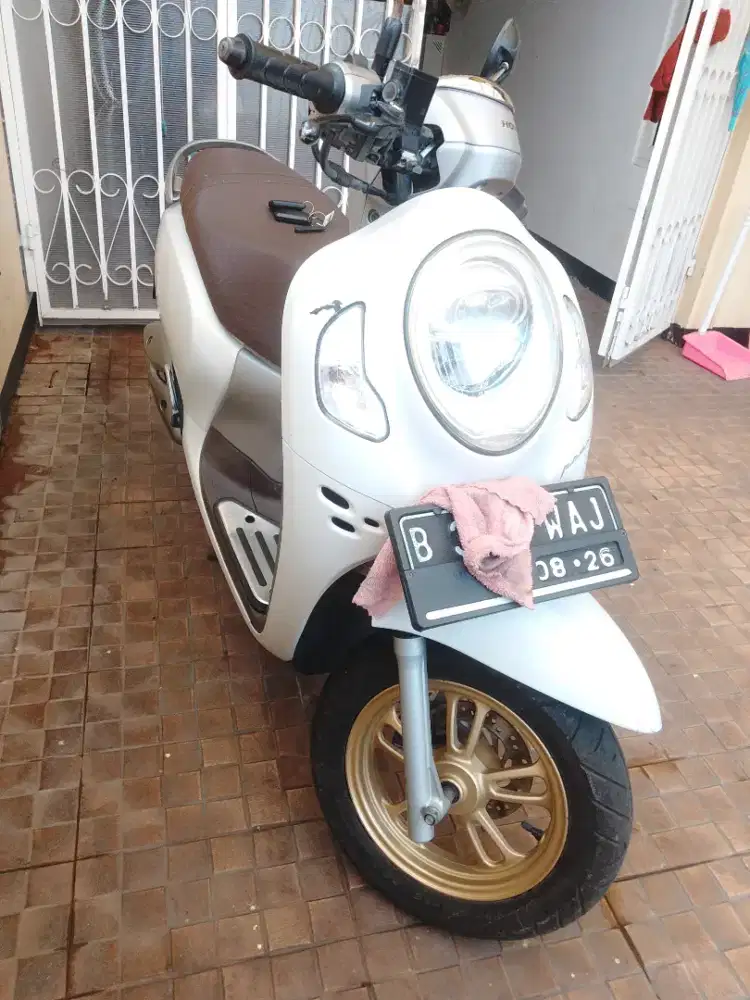 Honda Scoopy 2021 Putih Keyless