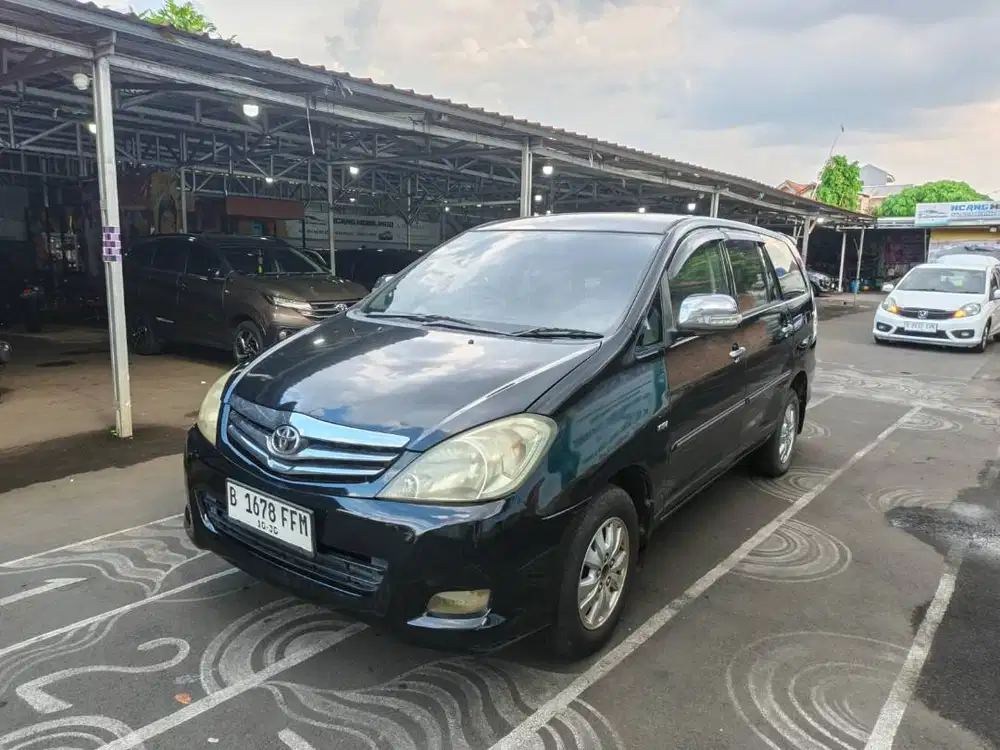 INNOVA V 2010 MATIC