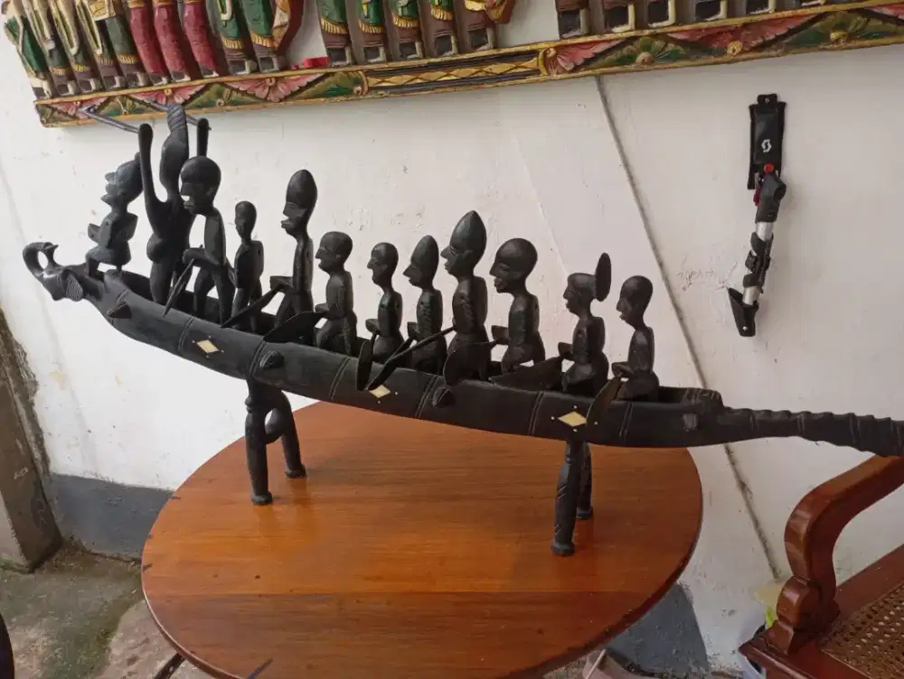 Perahu Karno Kayu Hitam Africa Vintage