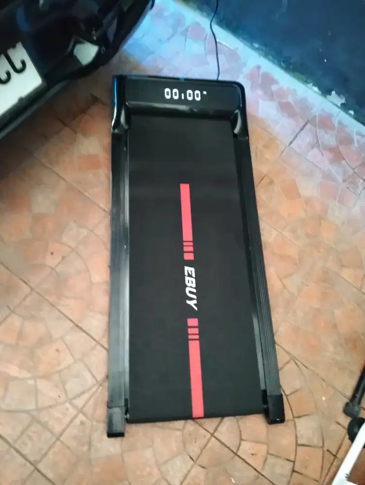 Treadmil elektrik Alat olahraga fitness lari gym