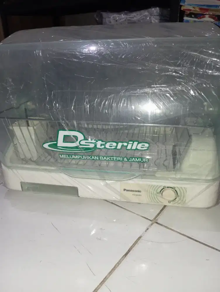 Preloved Panasonic DSterile (Steril'an botol susu dan peralatan makan)