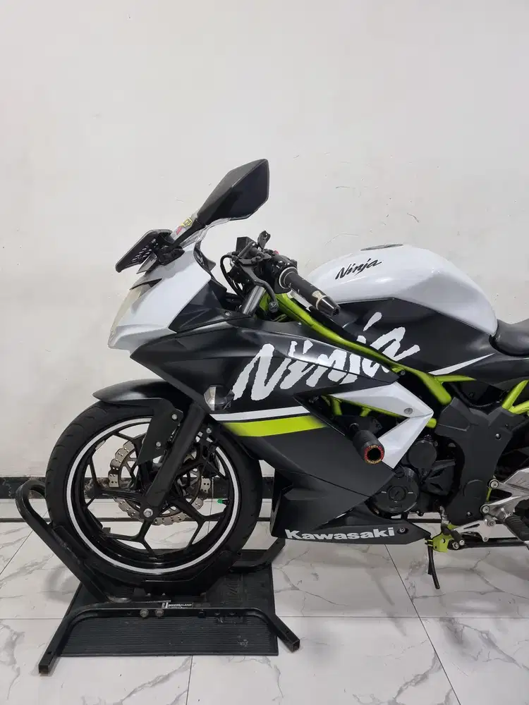 Kawasaki Ninja 250 SL Fi 2021 / 2022 bulan 9 Pajak panjang KM 6 RB