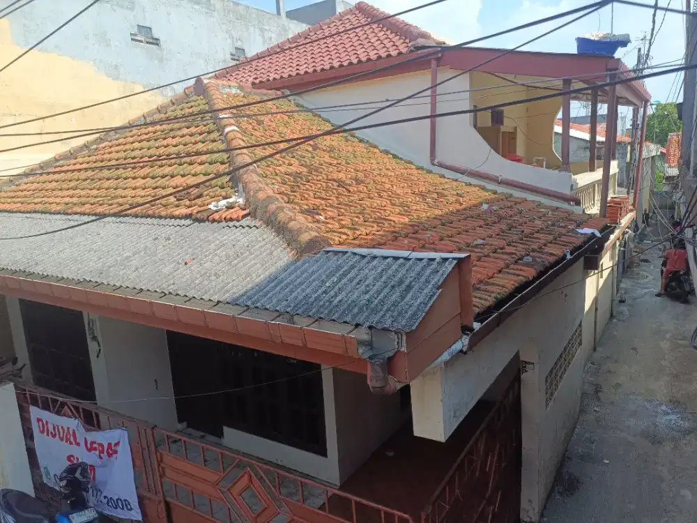 Rumah MURAH DIJUAL CEPAT dekat pasar INDUK KRAMAT JATI Lt 102m²