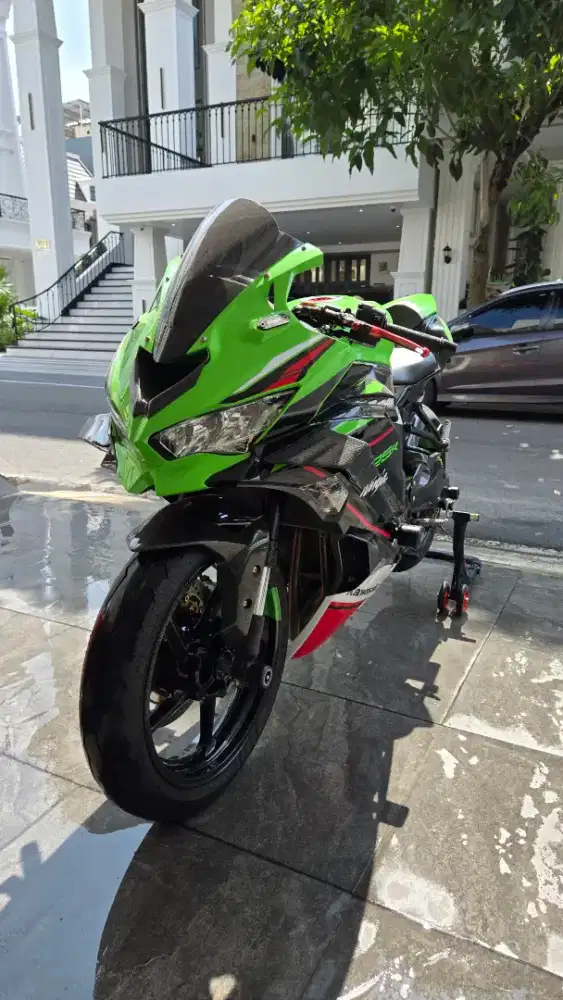 Kawasaki zx25r abs se krt