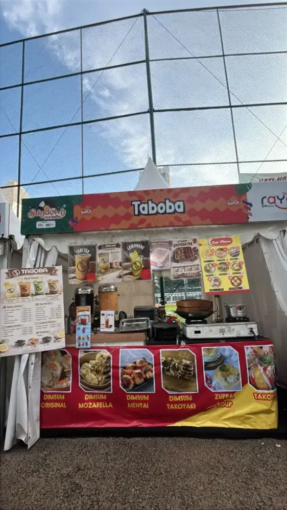 Karyawan untuk bazar sekolah