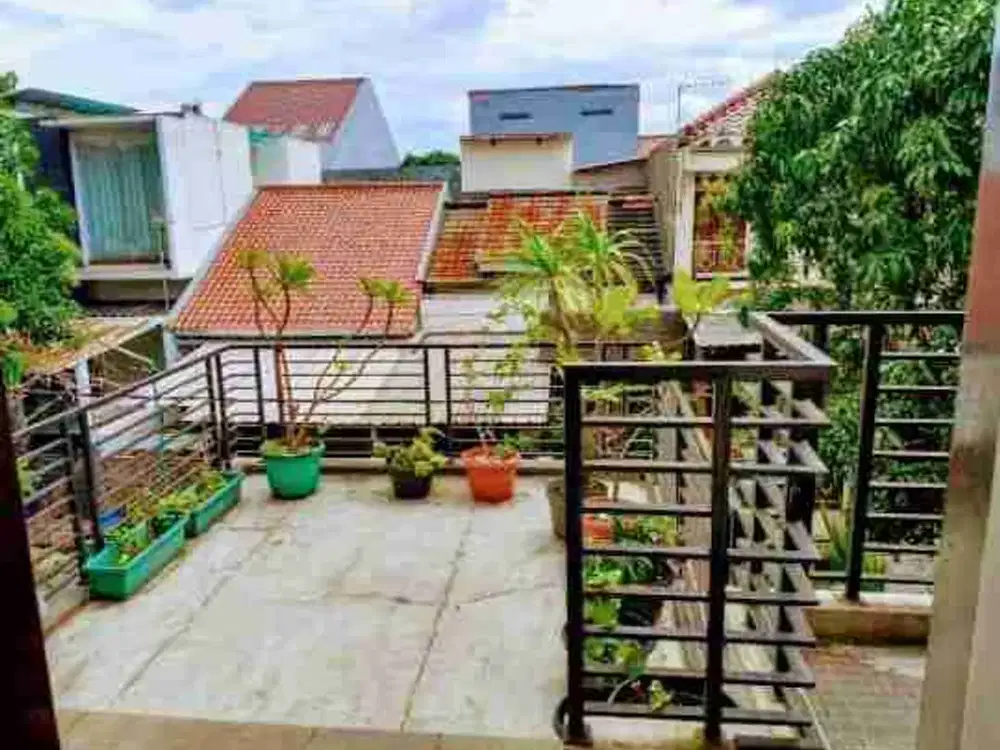 Dijual rumah di taman cikas galaxy bekasi