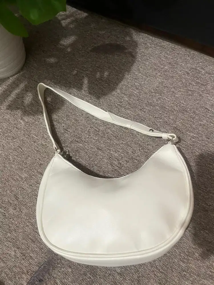 Tas masih baru tidak ada minus