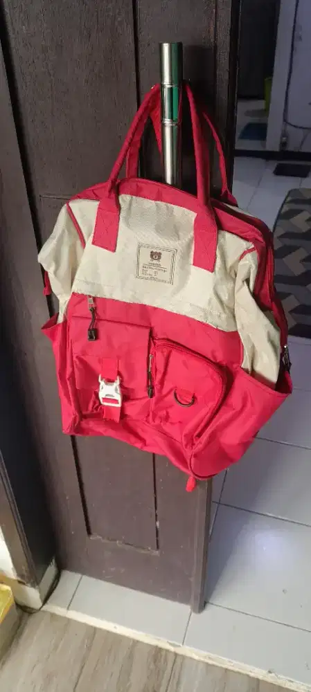 Tas sekolah anak perempuan