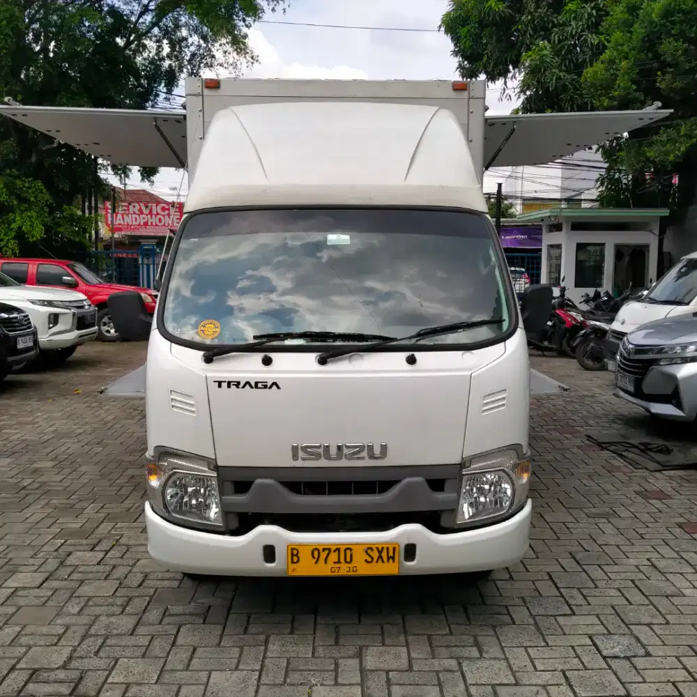ISUZU TRAGA PHR54U 2025