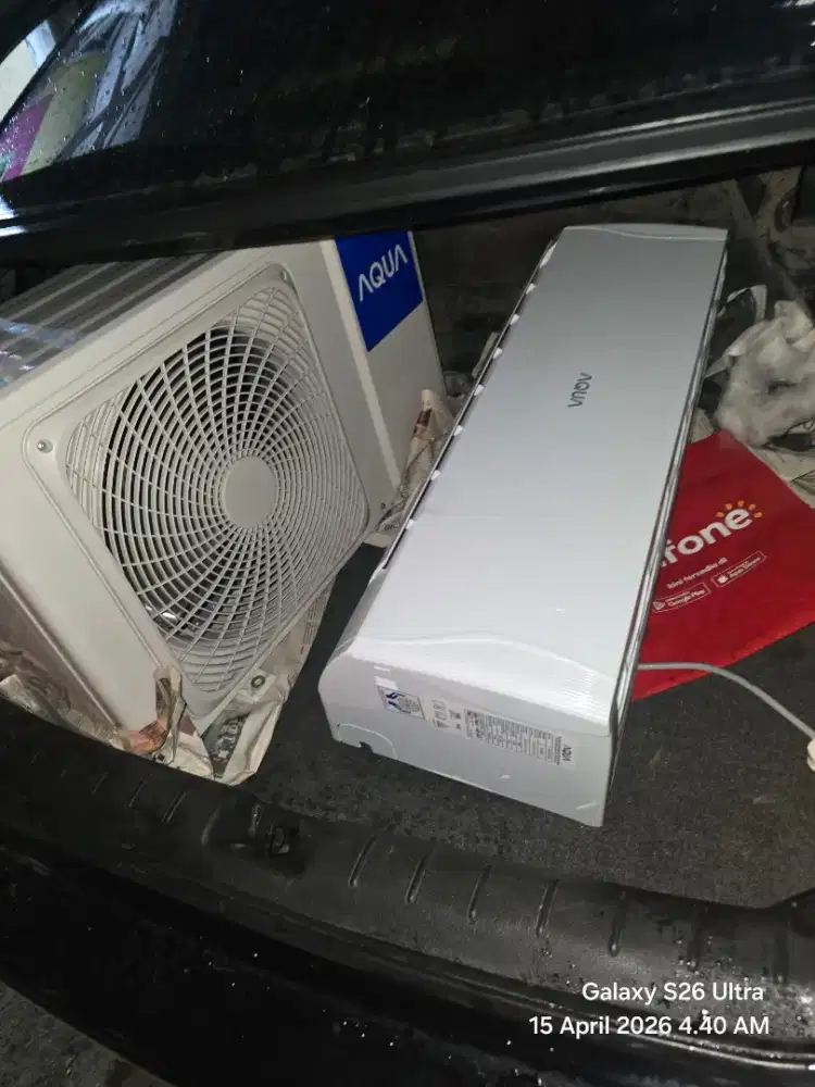 Air conditioner merk aqua second like new