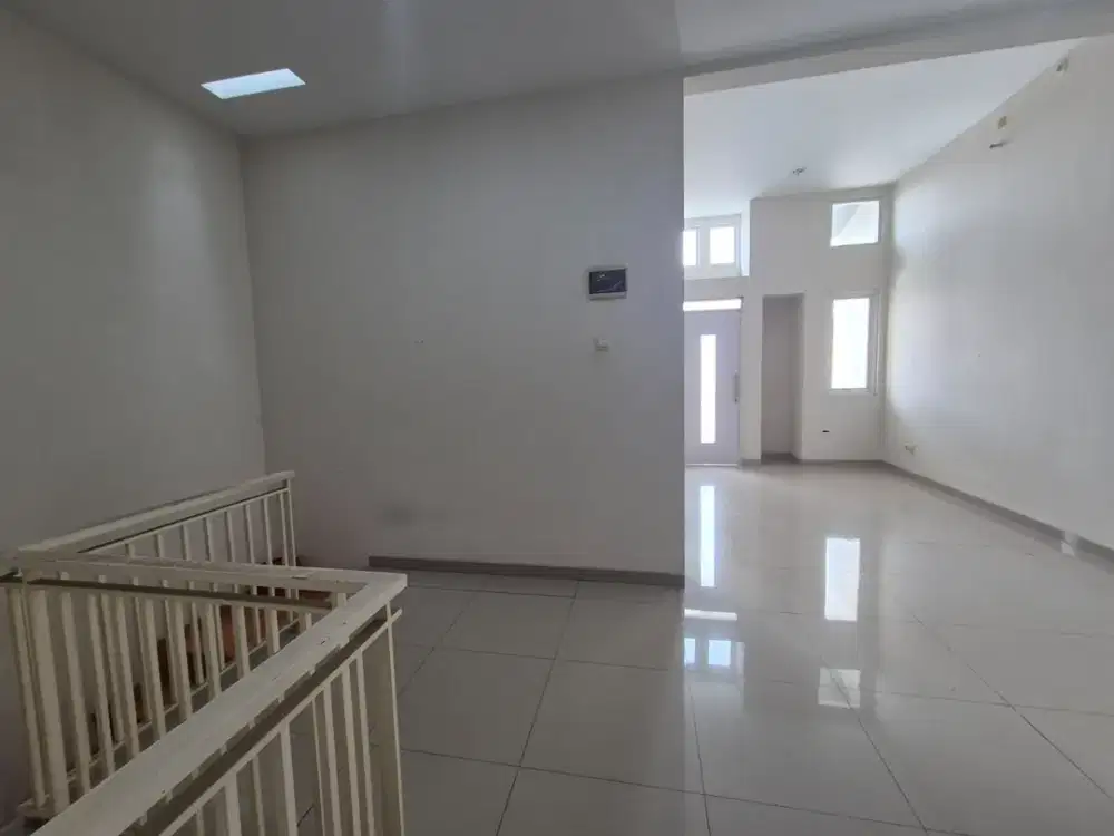 For Rent! Rumah Tinggal Nyaman Di Kawasan Kota Baru Parahyangan, Bandung