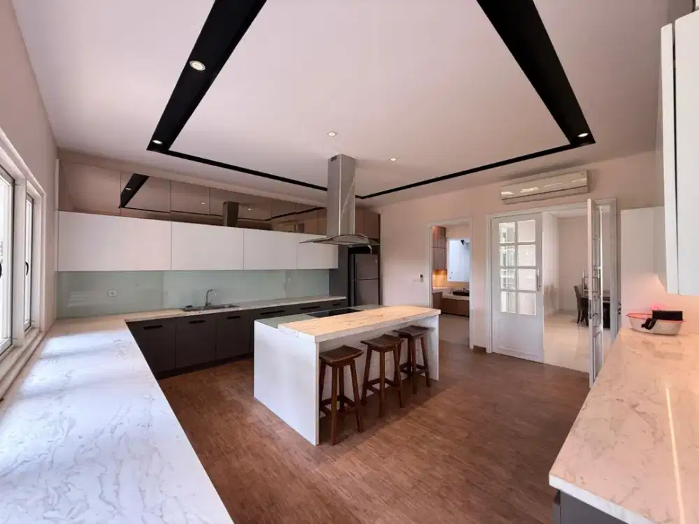 RUMAH FULL FURNISHED  PRIVATE POOL SUTERA ARUNA ALAM SUTERA