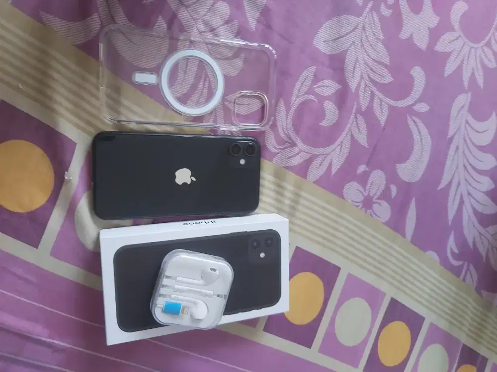 iphone 11 , pemakaian masih bagus, nego tipis