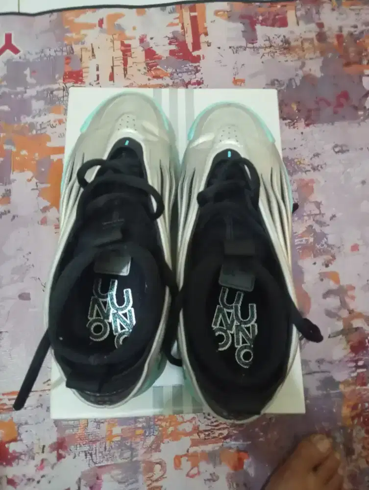 Sepatu Basket Adidas Harden Vol. 9 Silver Metallic Original