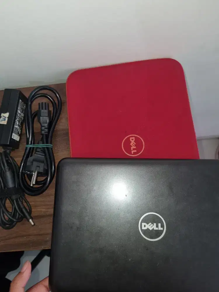 Laptop Dell Inspiron 3180 MATI