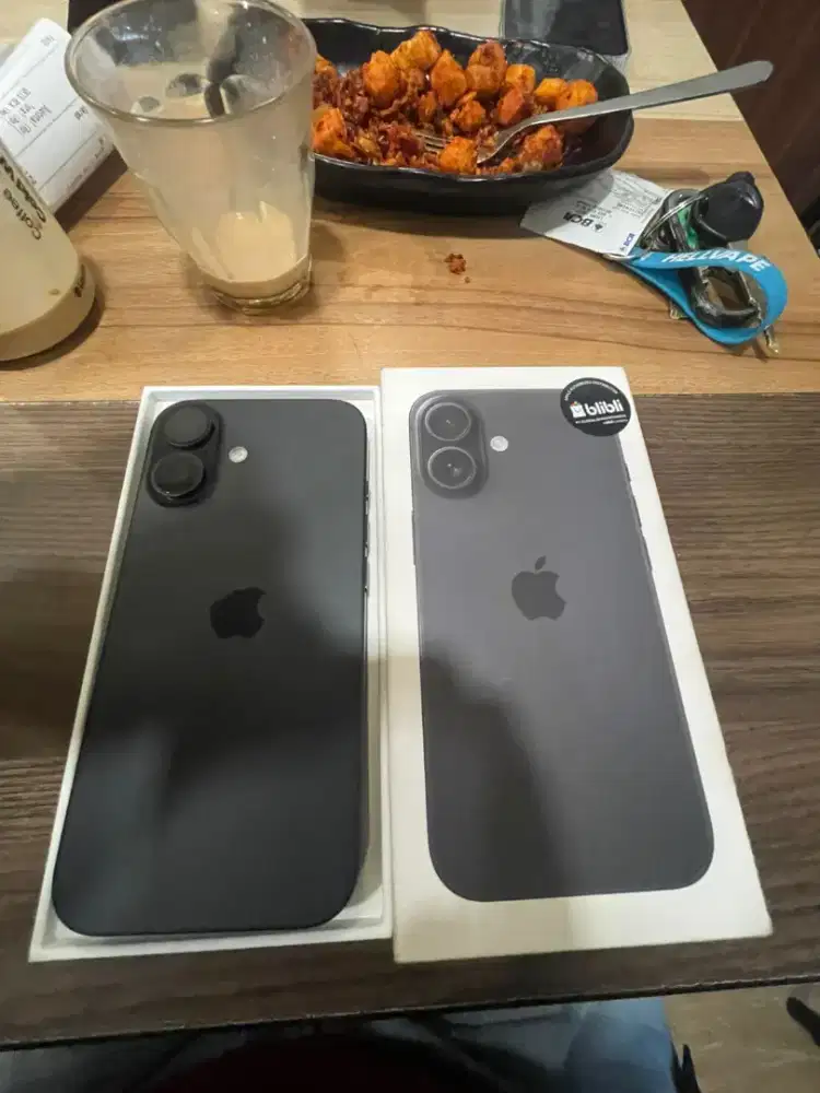 Iphone 16 128 gb garansi resmi Blibli