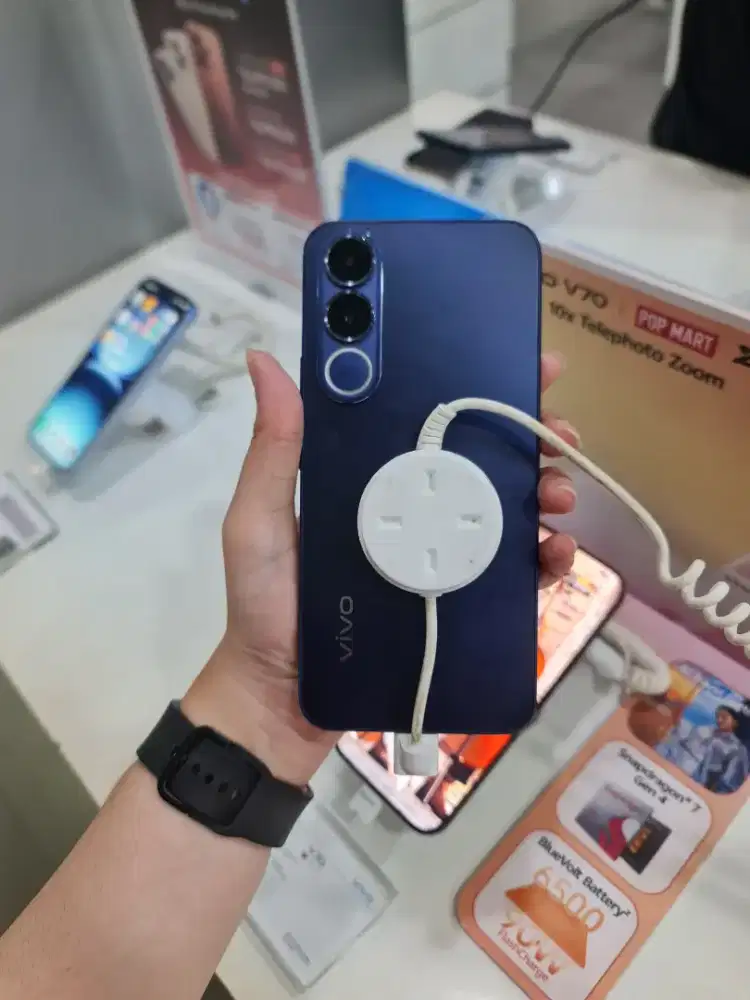 Vivo V70 bisa kredit