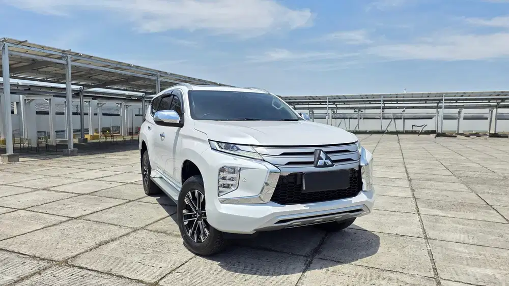 [KM20.000AN]MITSUBISHI PAJERO SPORT DAKAR 4X2 PUTIH AT 2023