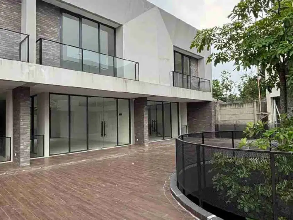 Disewakan Ruko Emerald Core Di Bintaro Jaya Sektor 9 Lokasi Strategis, estetik depan Fresh Market Bintaro