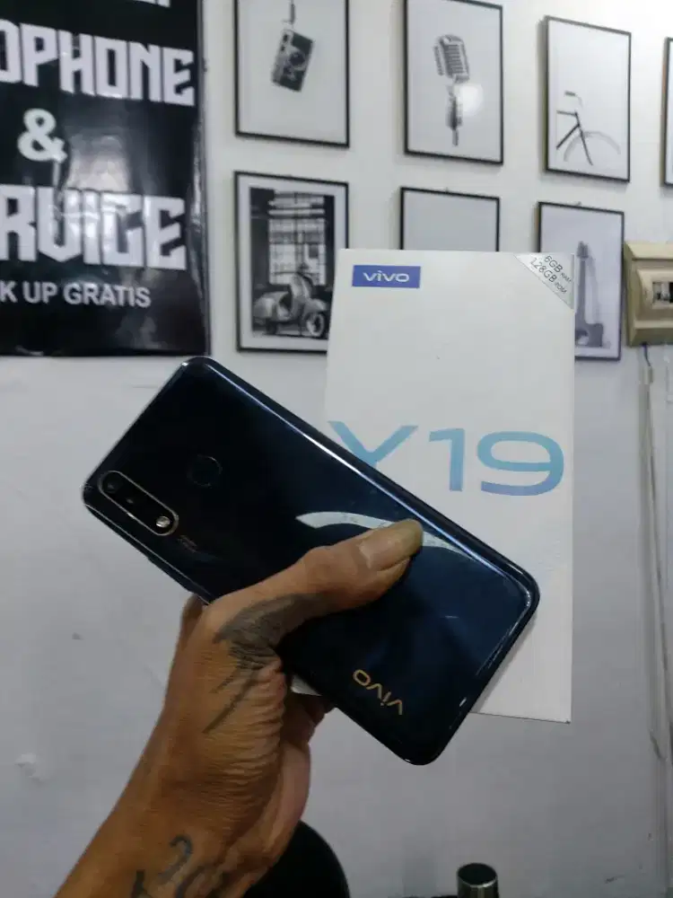 vivo Y19 6/128 Second Resmi minus dikit