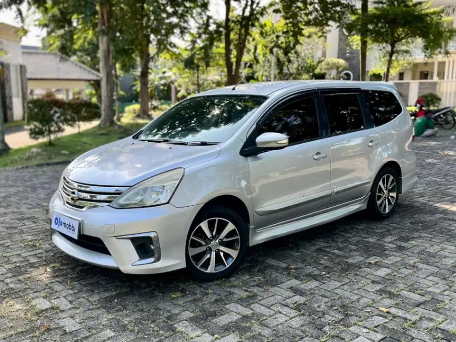NISSAN GRAND LIVINA 1.5 XV HIGHWAY STAR MATIC 2016