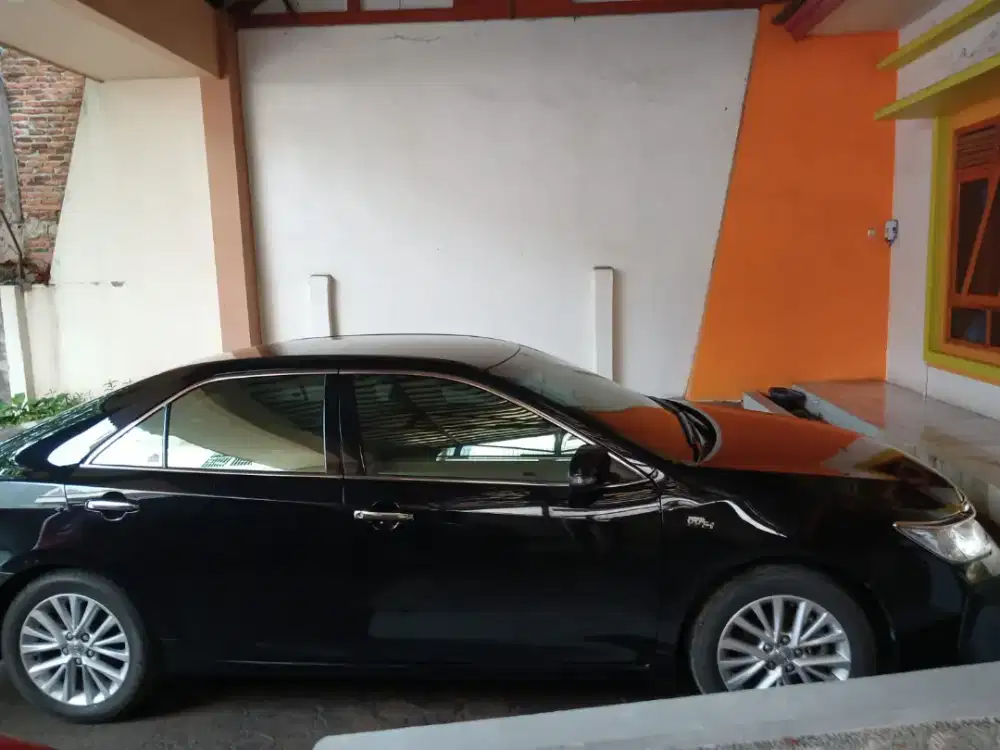 Toyota Camry 2017 Bensin