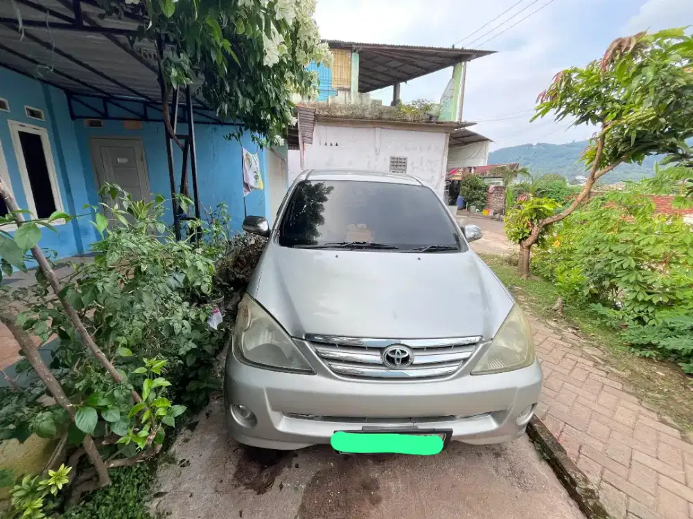 Mobil Bekas Avanza