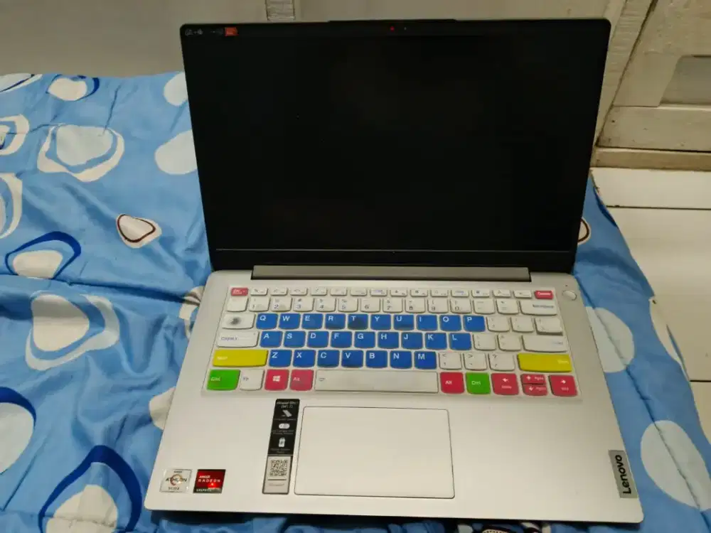 Laptop lenovo lemgkap