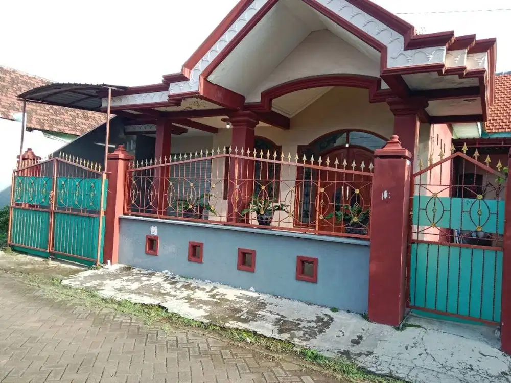 RUMAH RUMAH TANGGA
