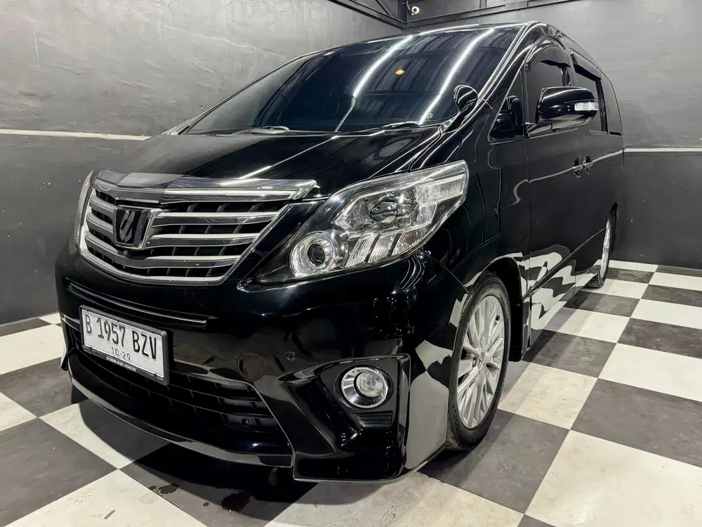 Toyota Alphard 2.4 S (Sporty) Facelift A/T Tahun 2012