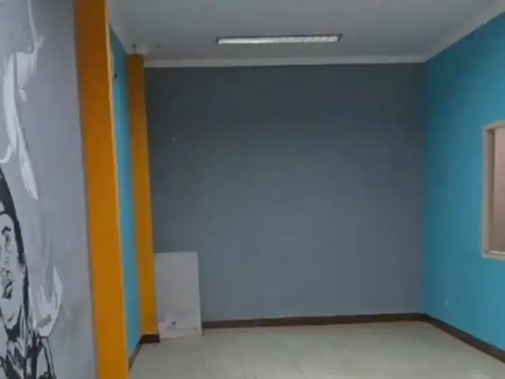 Ruko Di Dharmahusada Surabaya 3 Lantai Lokasi Strategis