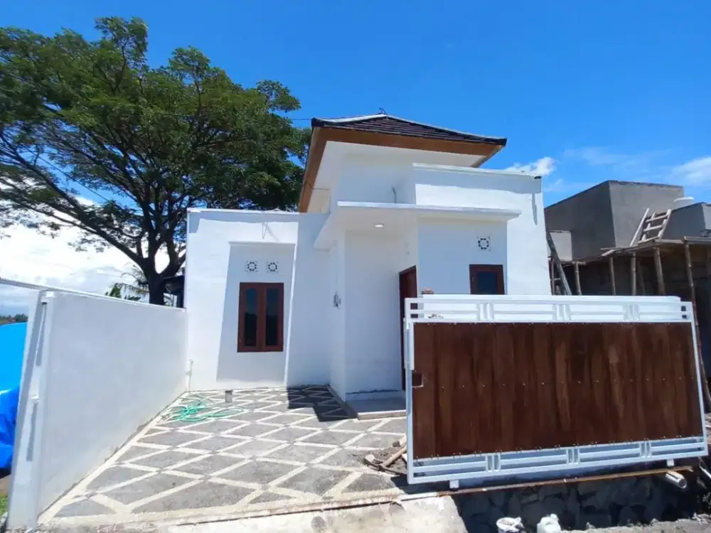 Jual Rumah Modern Dengan Harga Terjangkau  Di Lokasi Yang Strategis Selangkah Ke Jl.Raya Pantai Kelating Tabanan Bali.Residence Selingsing