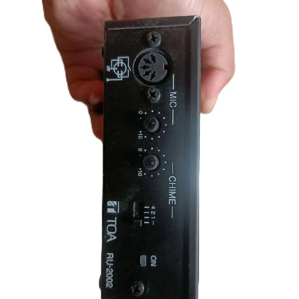 Toa RU -2002 microphone amplifier for the PM-660D Paging Microphone