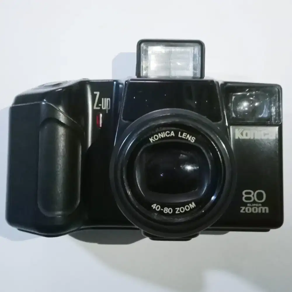 Kamera Konica Analog Buat Pajangan