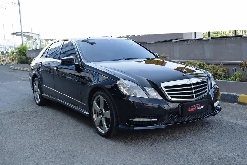 2014 MERCEDES BENZ E250 AMG CGI 1.8 AT LOW KM TANGAN PERTAMA