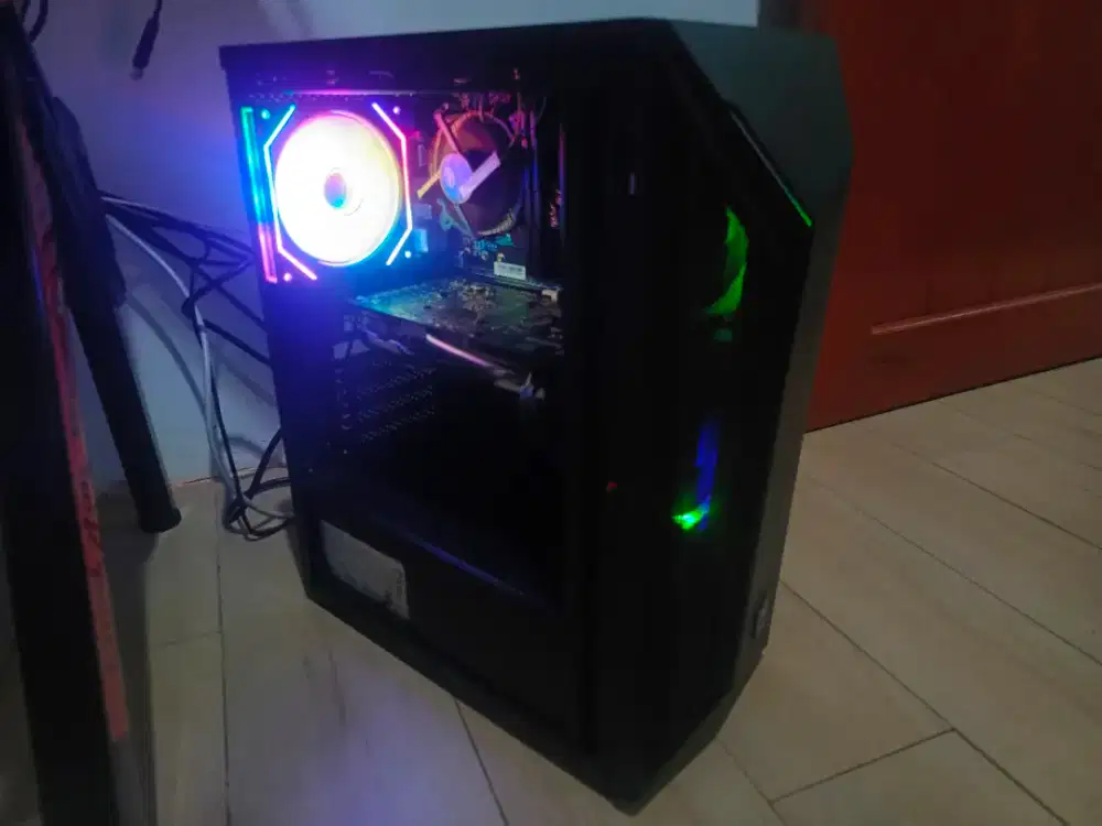 Jual/TT PC Only Intel i3 8100 Ram 16gb VGA RX 570 8gb Ssd 128 + 256gb