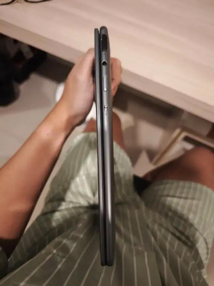 Lenovo yoga slim 7 14ILL10 limited edition