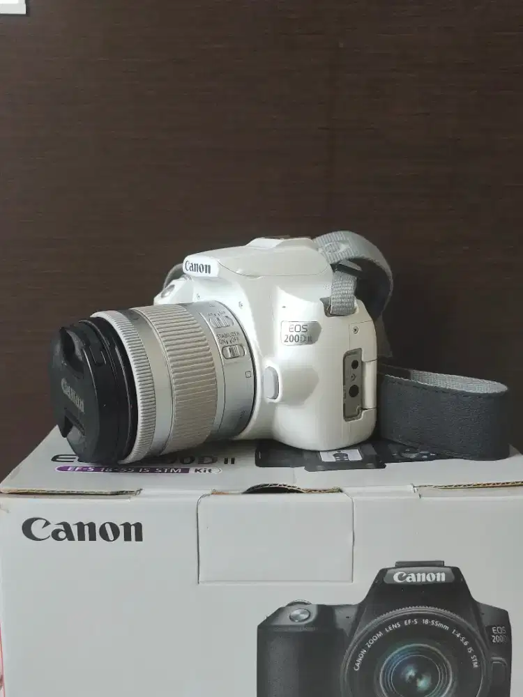 (DISKON!) Canon 200D Mark II
