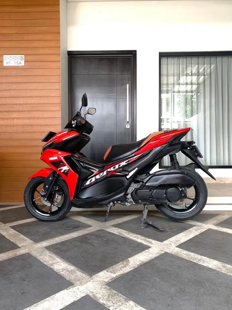 YAMAHA AEROX 2023 PAJAK ON, PLAT DKI, SRT LGKP, BAN TEMBUS, MESIN ENAK